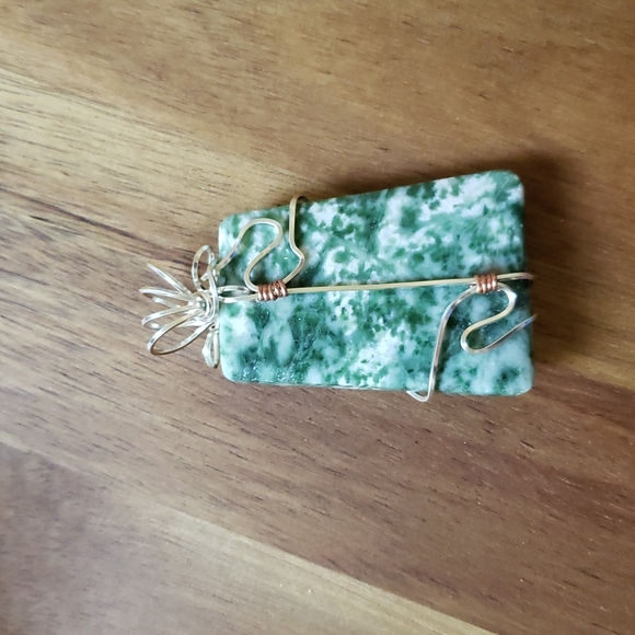 NWT Moss Agate (green & white) Pendant - Picture 3 of 8